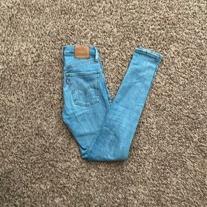 Levi’s Mile High Supper Skinny jeans